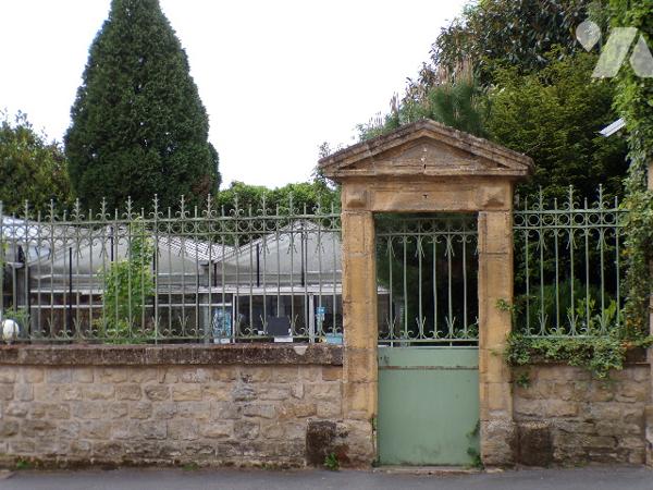 Immeuble de rapport à usage mixte