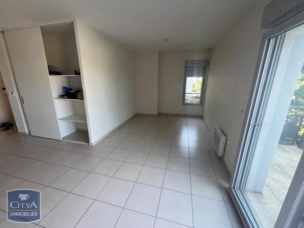 Appartement à louer 3 pièces 73.43m² Tours (37100)