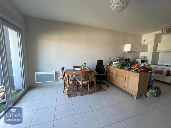 Appartement à louer 3 pièces 73.43m² Tours (37100)