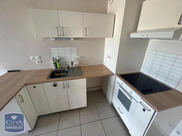 Appartement à louer 3 pièces 73.43m² Tours (37100)