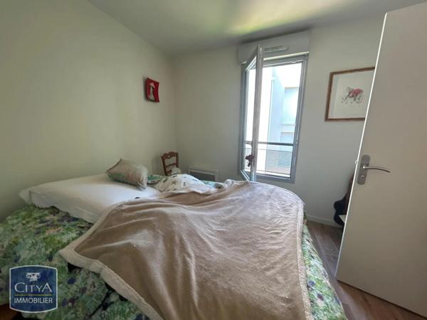 Appartement à louer 3 pièces 73.43m² Tours (37100)