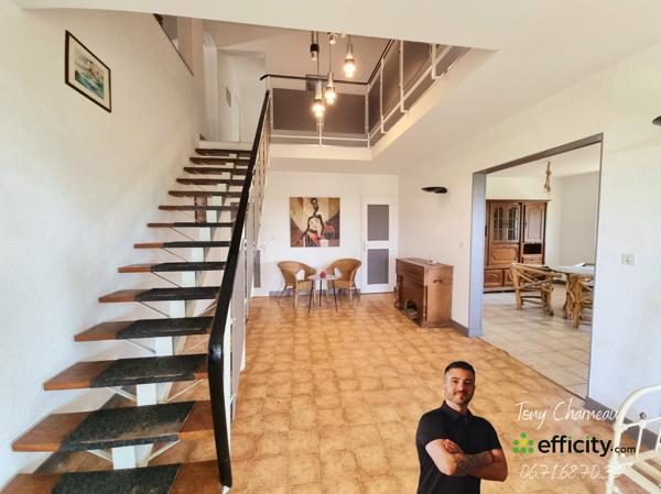 Maison
         5 pièces
        - 260 m² 213 000 € *