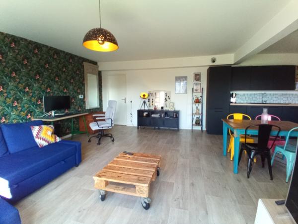 Lille (59000) Exclusivité : Appartement contemporain 63m² de 2019 , économe, dernier étage, DPE B, terrasse plein Sud
