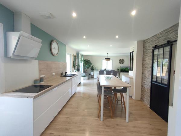 Vente maison La Roche Sur Yon : 429 000 € - AJP Immobilier La Roche-sur-Yon