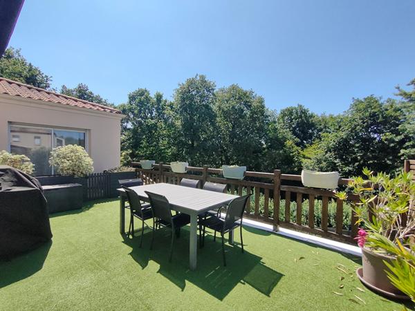 Vente maison La Roche Sur Yon : 429 000 € - AJP Immobilier La Roche-sur-Yon