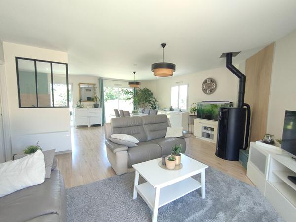 Vente maison La Roche Sur Yon : 429 000 € - AJP Immobilier La Roche-sur-Yon