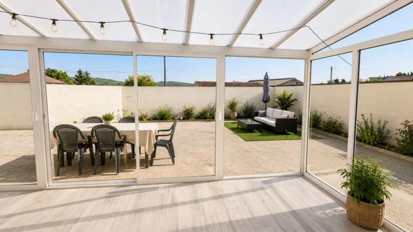 MAISON FAMILIALE 108,7 M² – 4 CHAMBRES – SUITE PARENTALE – VÉRANDA 22 M² – TERRAIN 1 600 M²
