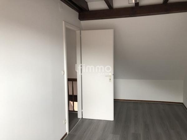 Immeuble vide 3 appartements et 1 commerce