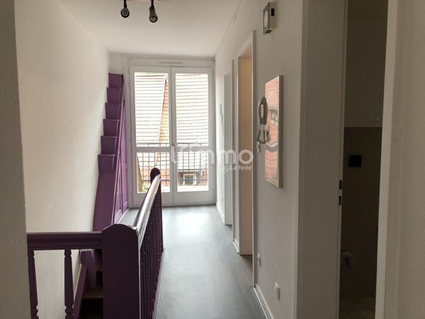 Immeuble vide 3 appartements et 1 commerce