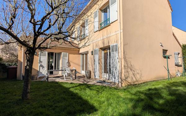 Maison à vendre    8 pièces •  Noisy-le-Roi