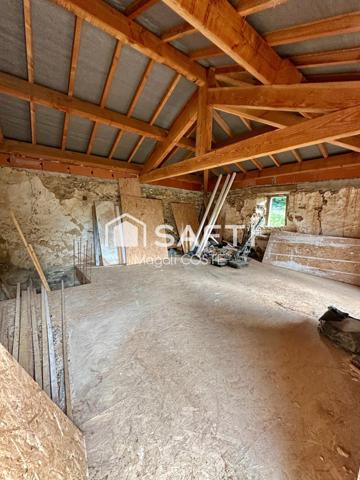 Maison de caractère avec dépendances et jardin