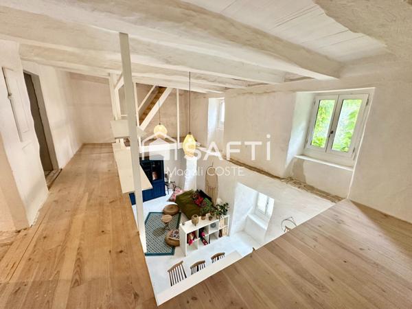 Maison de caractère avec dépendances et jardin