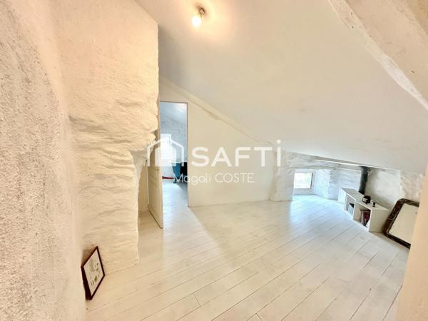 Maison de caractère avec dépendances et jardin