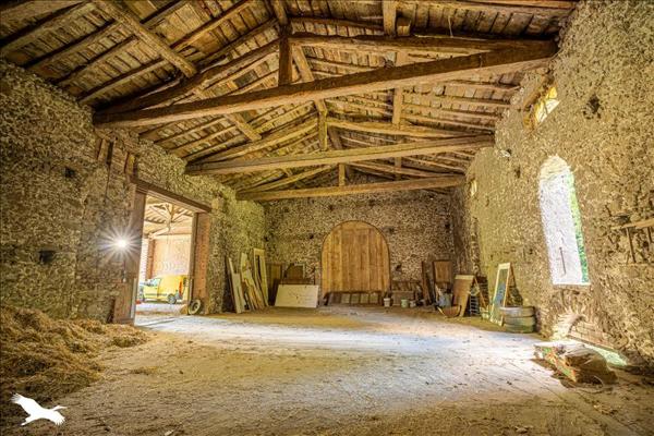 Maison à vendre |  Aiguefonde |  11 pièces | 253 m²