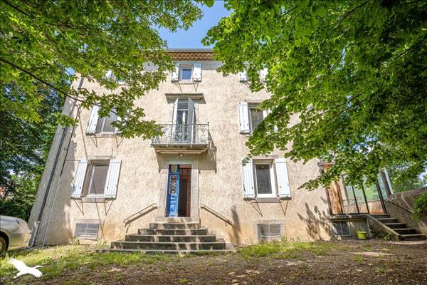 Maison à vendre |  Aiguefonde |  11 pièces | 253 m²