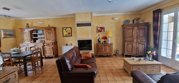 VILLA PROVENCALE DE GRAND STANDING!