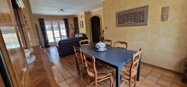 VILLA PROVENCALE DE GRAND STANDING!