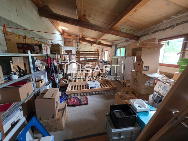 Gîte de 400 m² au cœur de la Provence : un lieu unique offrant de multiples possibilités d'exploitation touristique.