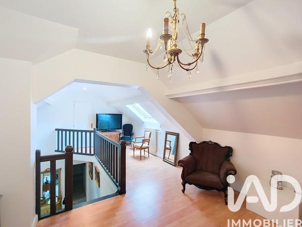 Maison à vendre 9 pièces 217 m² Franqueville-Saint-Pierre