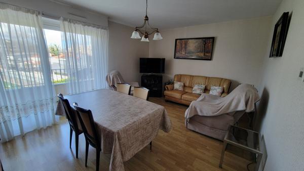 PAU - Appartement T4 de 85.95 m2 avec balcon, garage, parking et cave