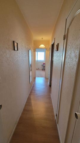 PAU - Appartement T4 de 85.95 m2 avec balcon, garage, parking et cave