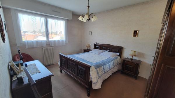 PAU - Appartement T4 de 85.95 m2 avec balcon, garage, parking et cave