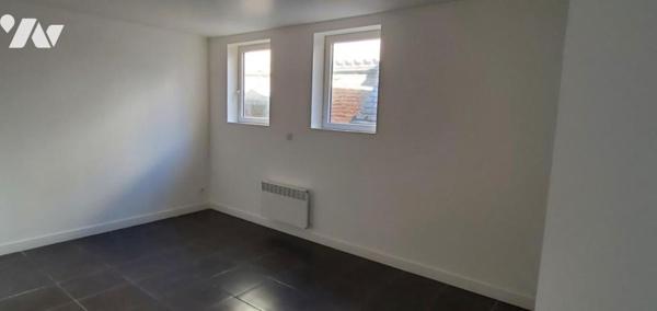 A VENDRE LA LFECHE MURS COMMERCIAUX