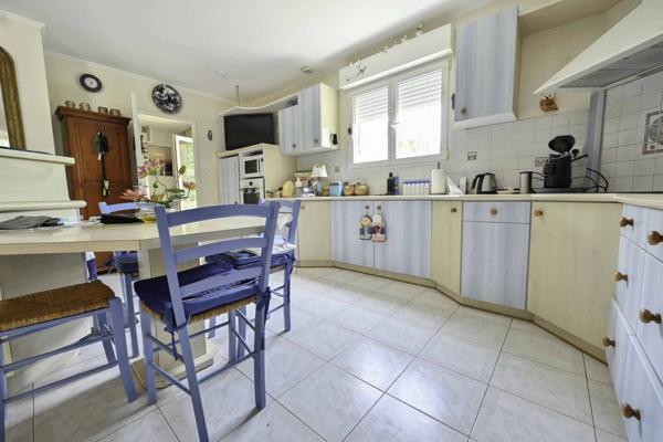 Maison 4 Chambres à proximité de Saintes (17)