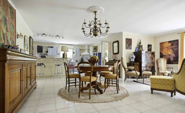 Maison 4 Chambres à proximité de Saintes (17)