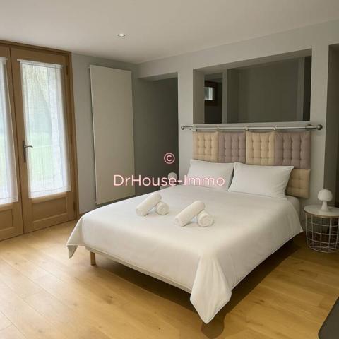 Maison à louer 4 pièces de 143 m²