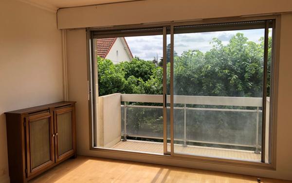 Appartement à vendre    1 pièce • 34,95 m2 Saint-Maur-des-Fossés