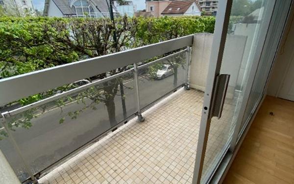 Appartement à vendre    1 pièce • 34,95 m2 Saint-Maur-des-Fossés