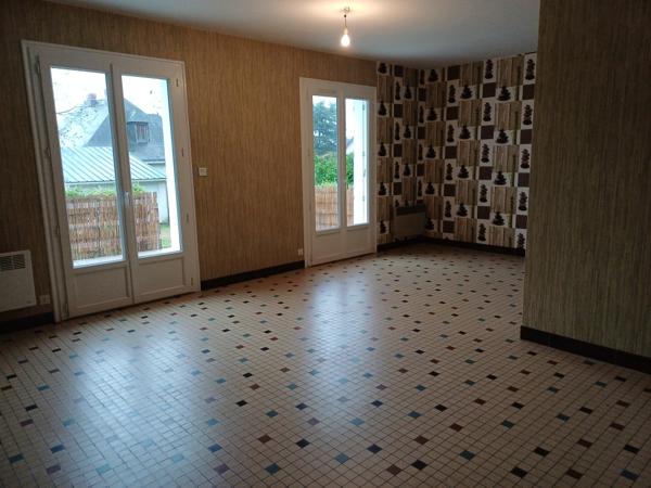 Maison de plain-pied située à Bagneux (49400), secteur recherché