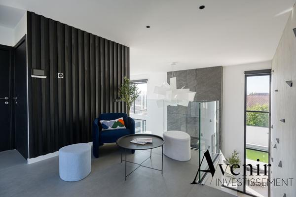 DÉCINES-CHARPIEU - VILLA CONTEMPORAINE - 322 m2 -5 CHAMBRES - PISCINE Decines charpieu DÉCINES-CHARPIEU - VILLA CONTEMPORAINE - 322 m2 -5 CHAMBRES - PISCINE Decines charpieu