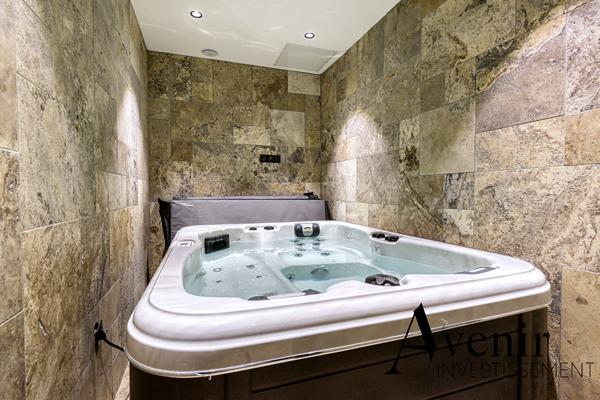 DÉCINES-CHARPIEU - VILLA CONTEMPORAINE - 322 m2 -5 CHAMBRES - PISCINE Decines charpieu DÉCINES-CHARPIEU - VILLA CONTEMPORAINE - 322 m2 -5 CHAMBRES - PISCINE Decines charpieu