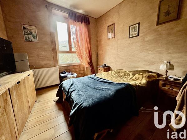 Maison de village 4 pièces de 120 m² à Labastide-Rouairoux (81270)