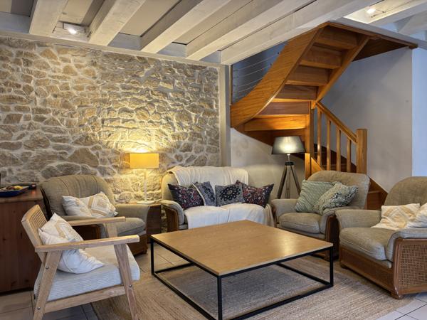 Pluvigner (56330) Belle longère en pierre de 147 m² habitable sur grand terrain au calme de la campagne