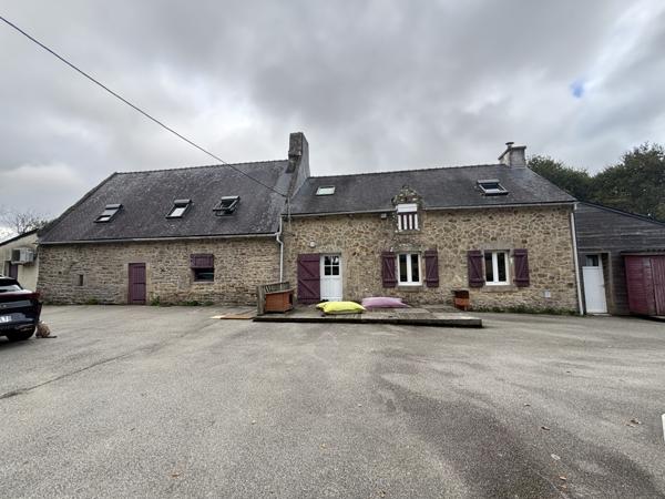 Pluvigner (56330) Belle longère en pierre de 147 m² habitable sur grand terrain au calme de la campagne