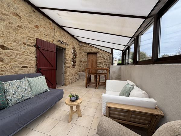 Pluvigner (56330) Belle longère en pierre de 147 m² habitable sur grand terrain au calme de la campagne