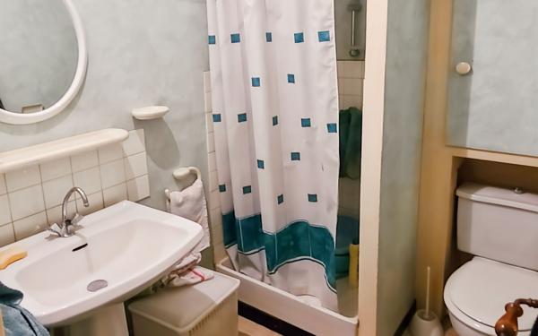 Appartement à vendre    5 pièces • 99,75 m2 Saint-Denis