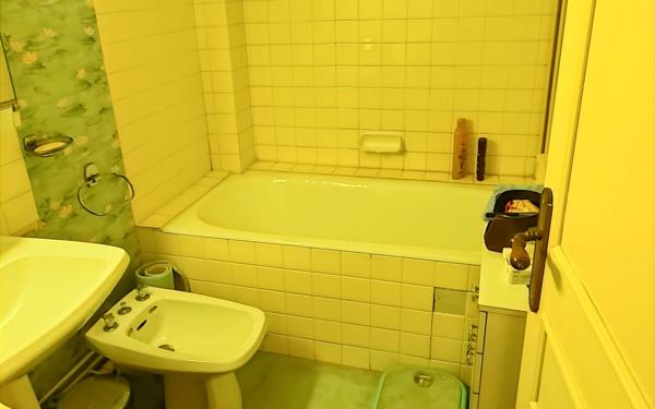 Appartement à vendre    5 pièces • 99,75 m2 Saint-Denis