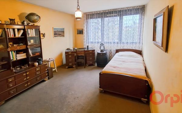 Appartement à vendre    5 pièces • 99,75 m2 Saint-Denis