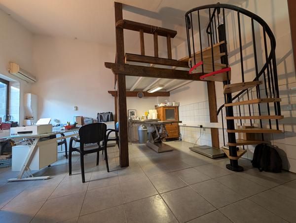 Local commercial 96m² sur 310m² de terrain