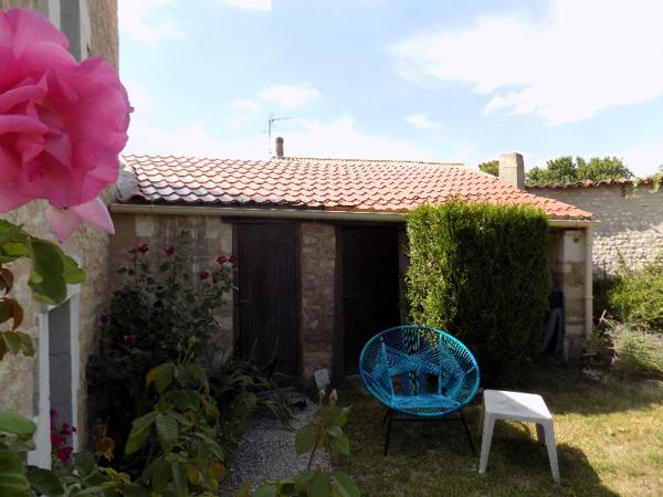 Maison à SAINT-JEAN-D'ANGELY, 17400 - 8 pièces 163m²