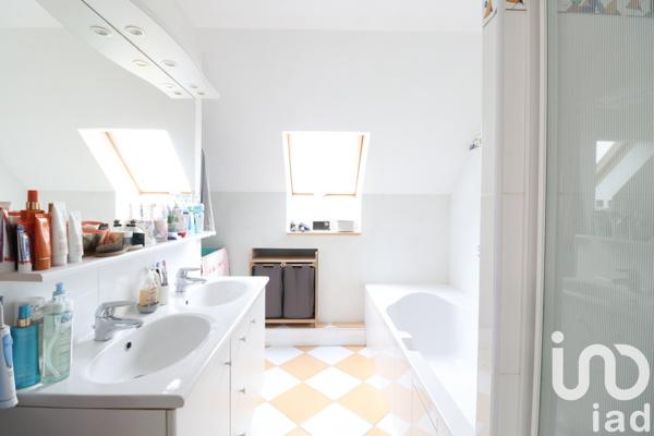 Maison à vendre 8 pièces 159 m² Magny-les-Hameaux