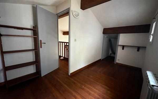 Maison à louer    2 pièces •  Thueyts