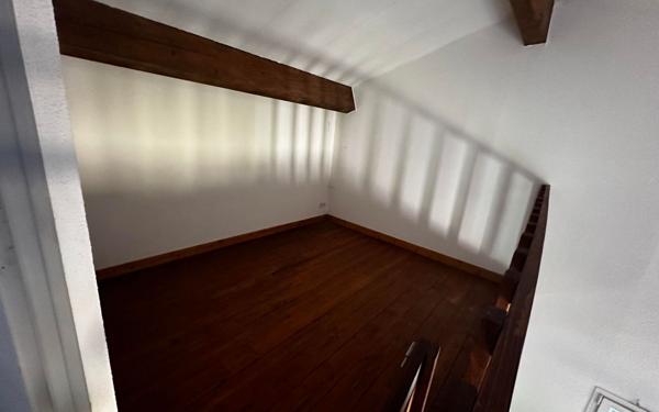 Maison à louer    2 pièces •  Thueyts