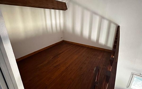 Maison à louer    2 pièces •  Thueyts