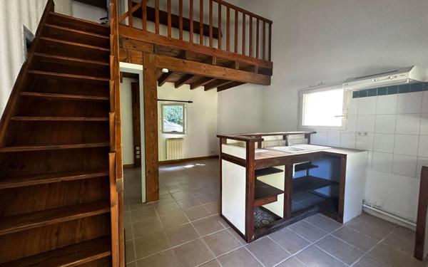 Maison à louer    2 pièces •  Thueyts