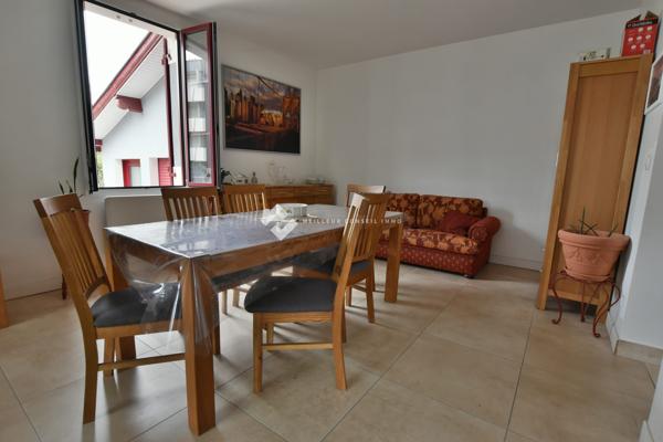 MAISON AVEC UN T2 MEUBLÉ ET LOCAL